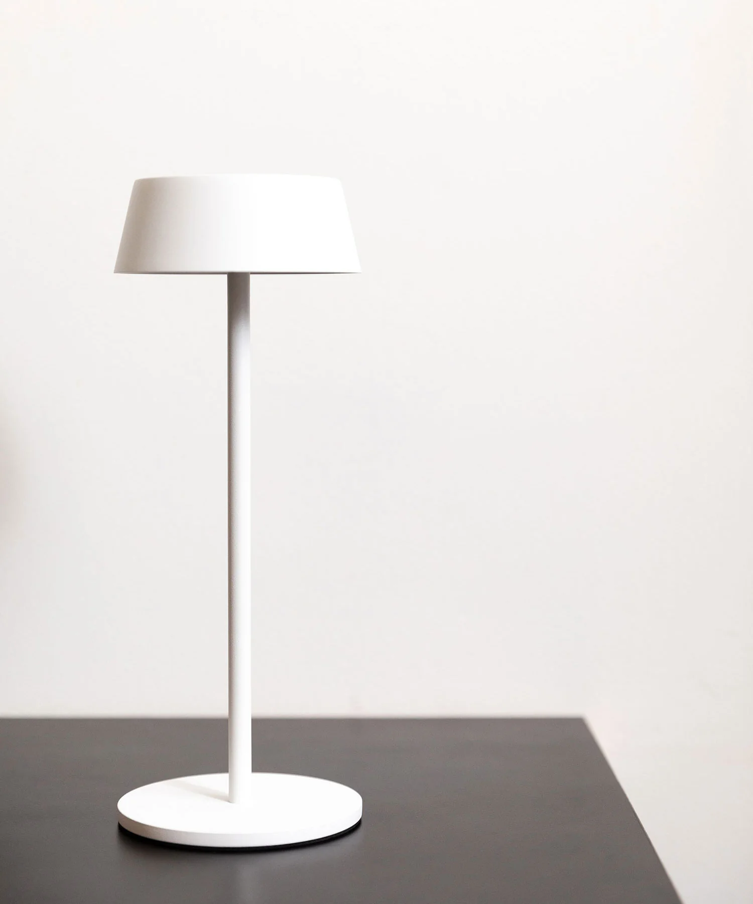 OLIKA CORDLESS LED TABLE LIGHT - 画像 (3)